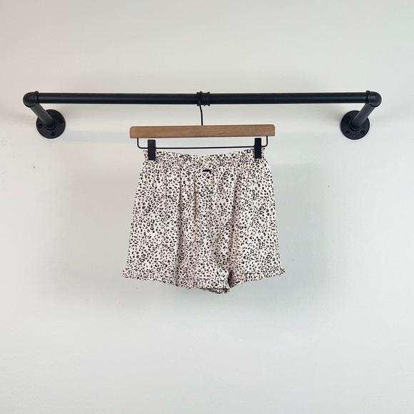 NWT Volcom Sand Siesta Printed Pull On Shorts - Picture 8 of 9